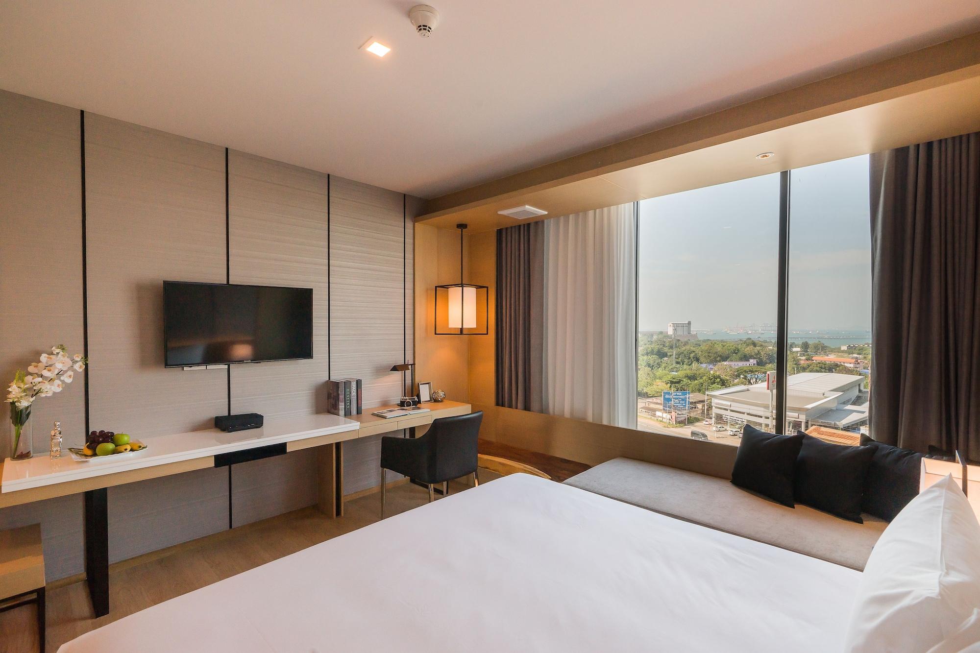 Arize Hotel Sri Racha Si Racha Bagian luar foto