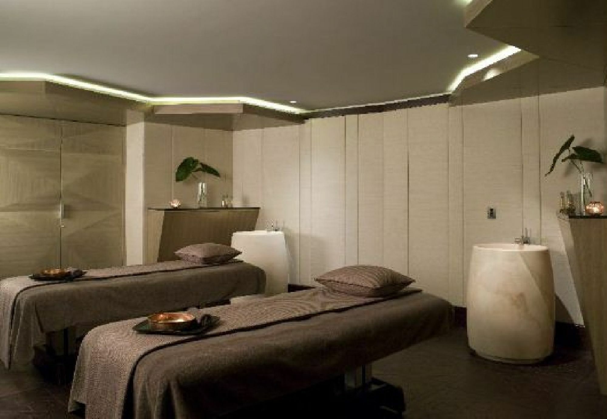 Arize Hotel Sri Racha Si Racha Bagian luar foto