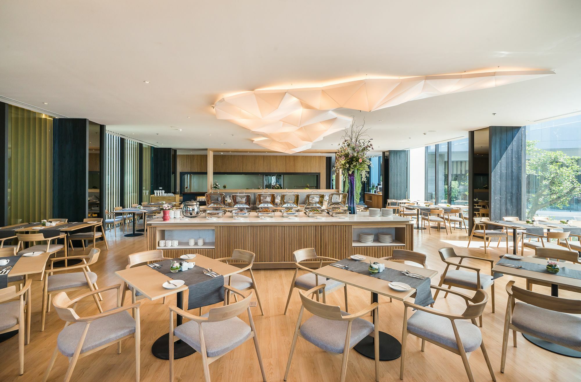 Arize Hotel Sri Racha Si Racha Bagian luar foto