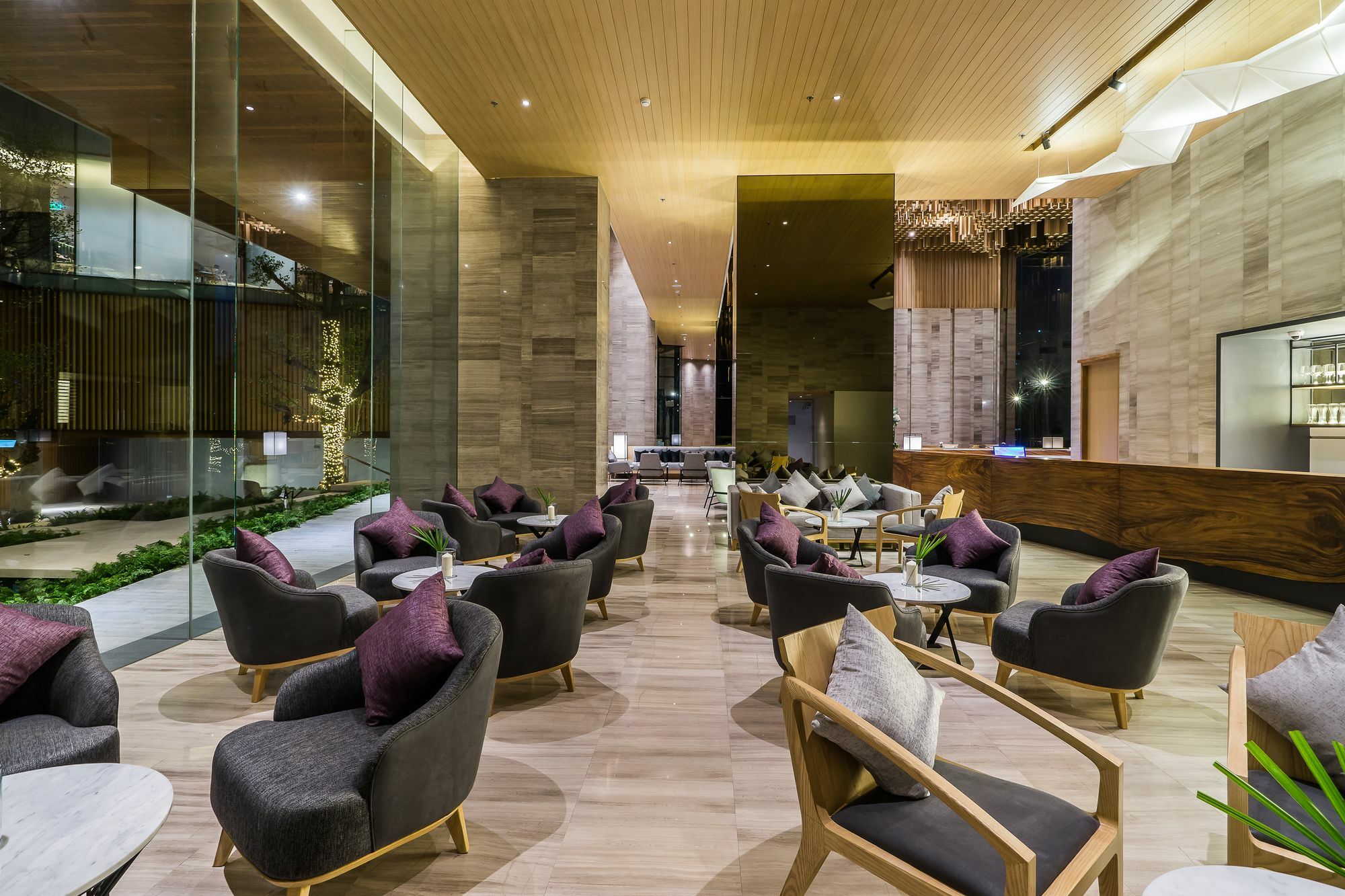 Arize Hotel Sri Racha Si Racha Bagian luar foto